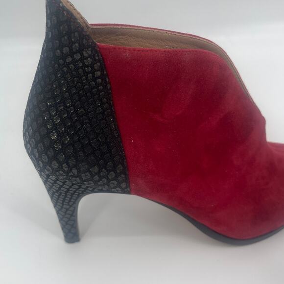 Linea Paolo Suede Booties 7.5M Red Snake Heel Y2K Party Pointed Toe Chic Ankle - Picture 4 of 9